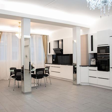 Guest Rooms Diamant Biel/Bienne Buitenkant foto