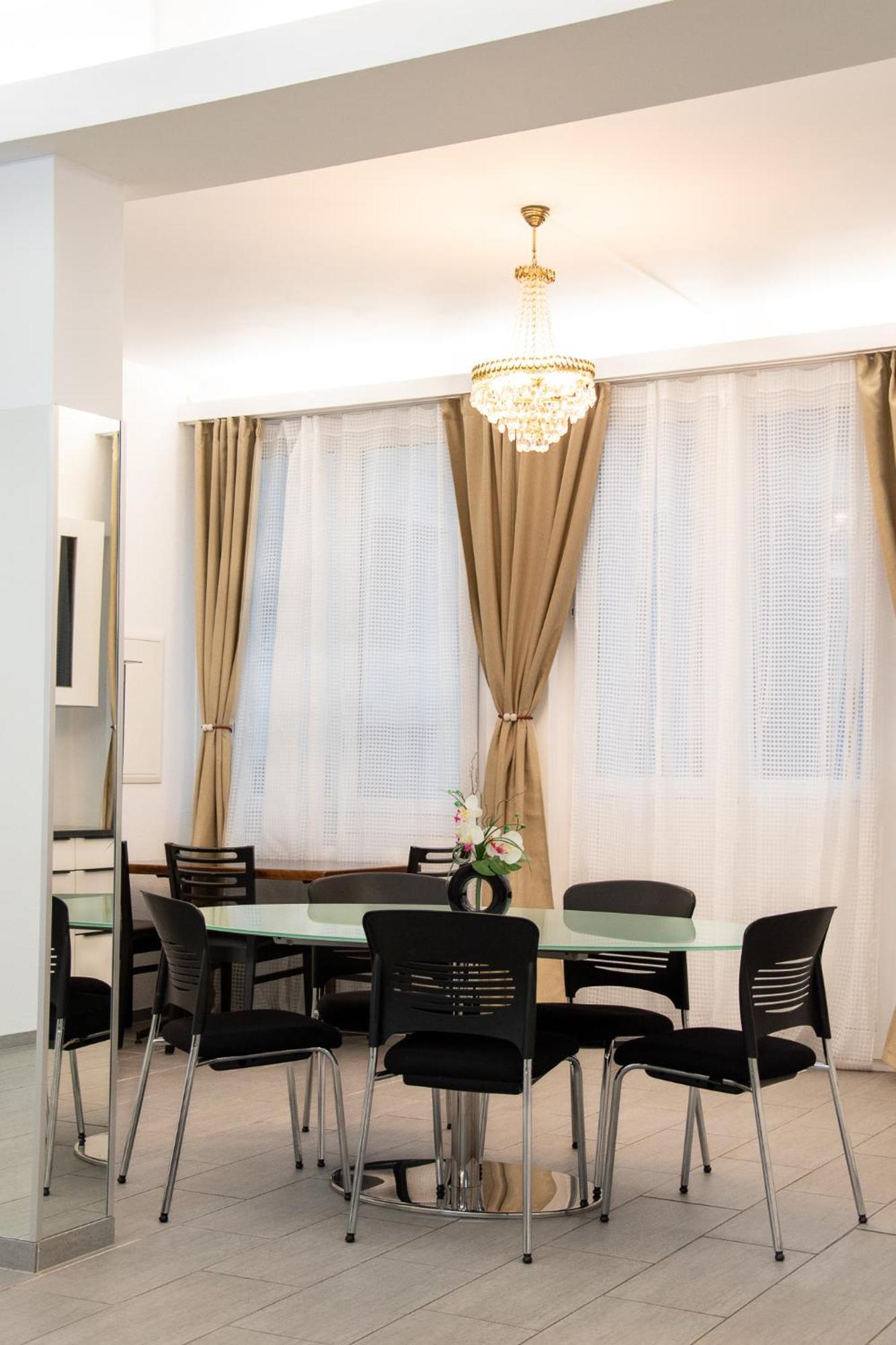 Guest Rooms Diamant Biel/Bienne Buitenkant foto